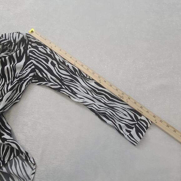 Big Dart Mob wife button up women's blouse zebra print Size XL Career office - Picture 5 of 7